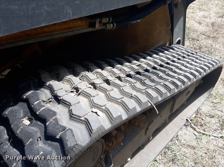 image for item DO3116 2013 John Deere 333E  tracked skid steer loader