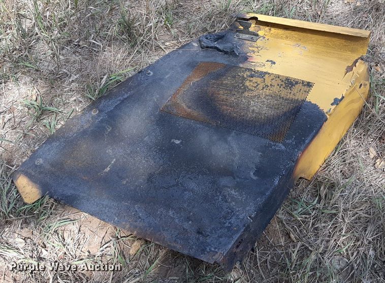 image for item DO3116 2013 John Deere 333E  tracked skid steer loader