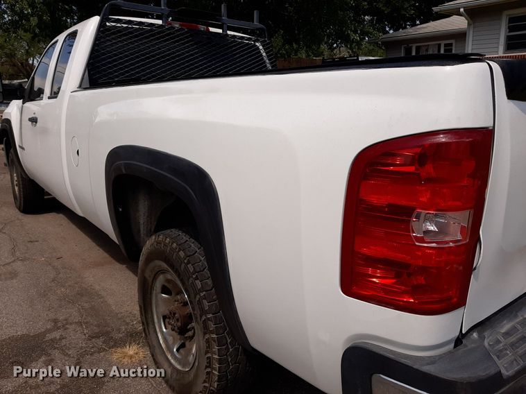 image for item DO3118 2008 Chevrolet Silverado 2500HD  Ext. Cab pickup truck