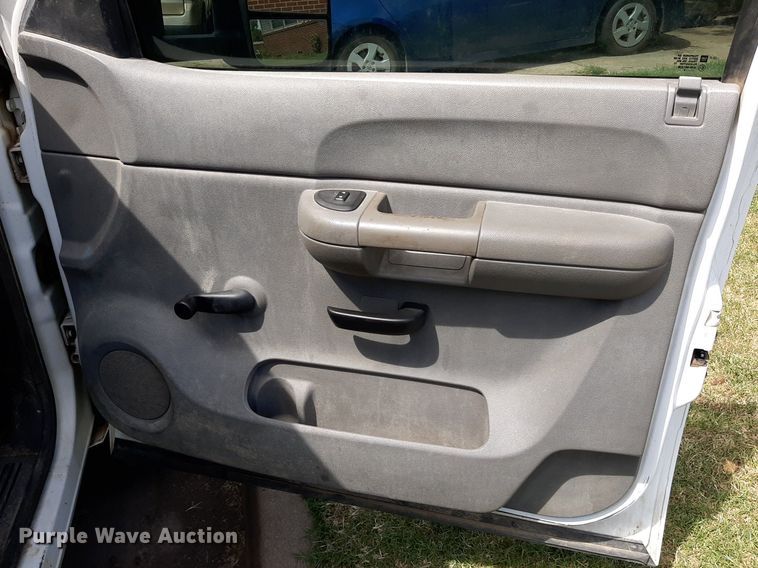 image for item DO3118 2008 Chevrolet Silverado 2500HD  Ext. Cab pickup truck