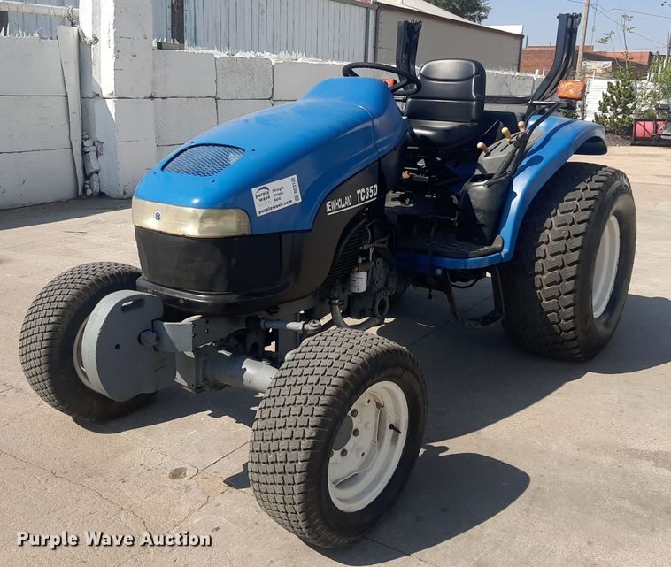 image for item DO3122 New Holland TC36D  tractor