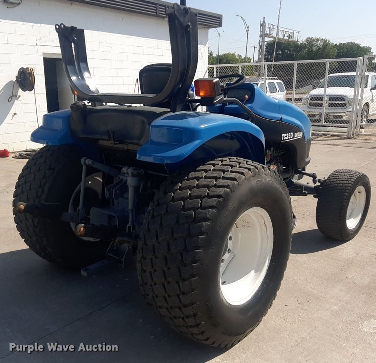 image for item DO3122 New Holland TC36D  tractor