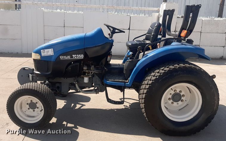 image for item DO3122 New Holland TC36D  tractor