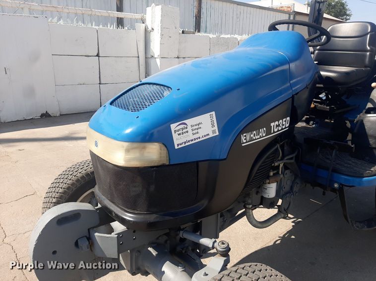 image for item DO3122 New Holland TC36D  tractor