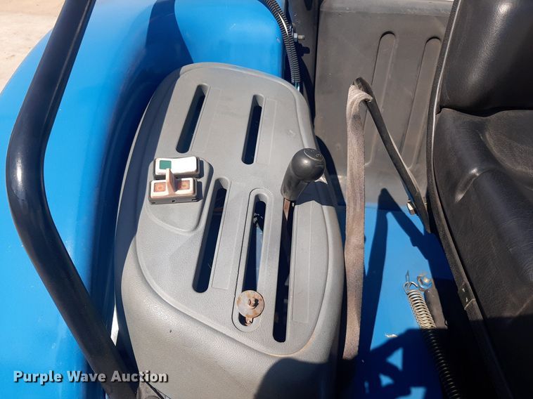 image for item DO3122 New Holland TC36D  tractor