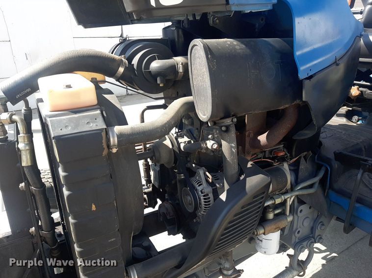 image for item DO3122 New Holland TC36D  tractor