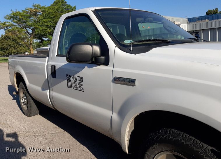 image for item DO3131 2005 Ford F250 Super Duty  pickup truck