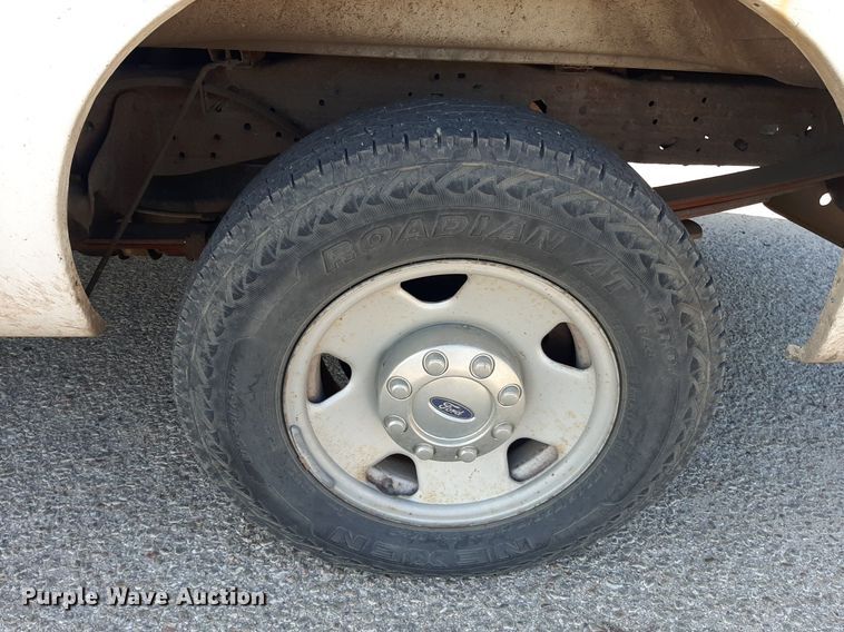 image for item DO3131 2005 Ford F250 Super Duty  pickup truck