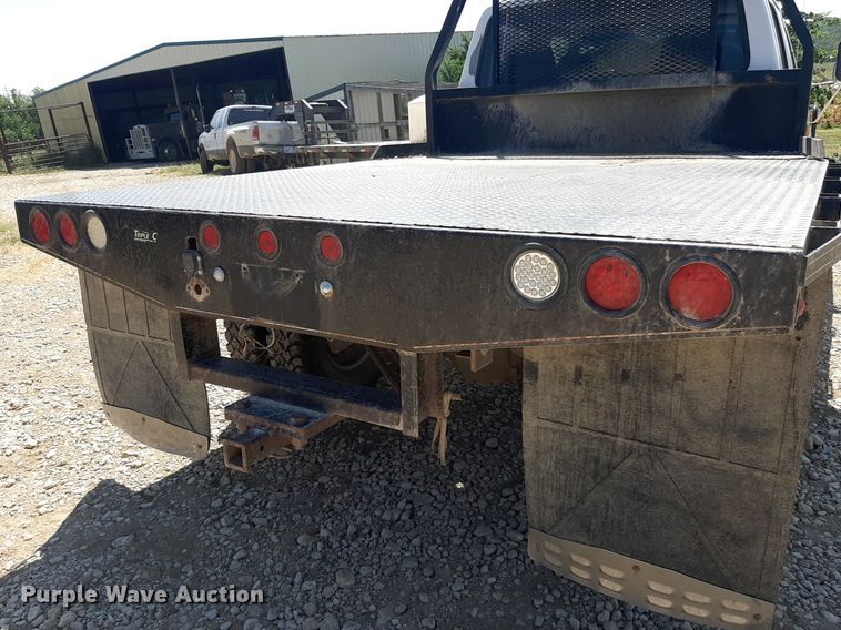 image for item DO3132 1995 Ford F350 XLT  Crew Cab flatbed pickup truck