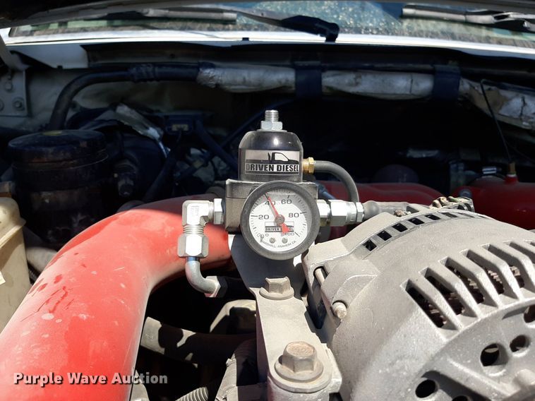 image for item DO3132 1995 Ford F350 XLT  Crew Cab flatbed pickup truck