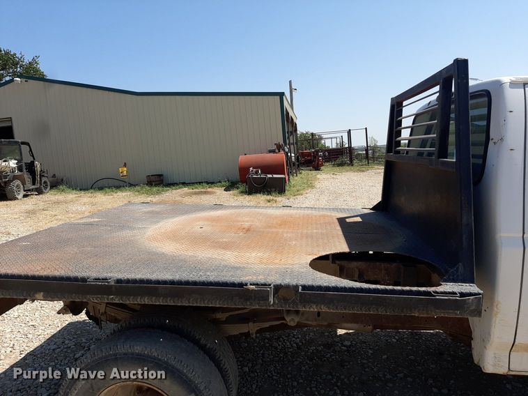 image for item DO3133 1997 Ford F350 XLT  flatbed pickup truck