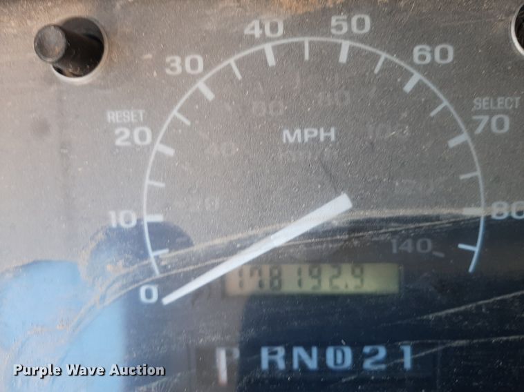 image for item DO3133 1997 Ford F350 XLT  flatbed pickup truck