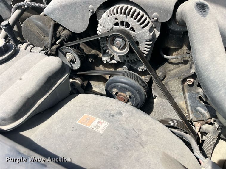 image for item DP2048 2000 Lincoln Town Car