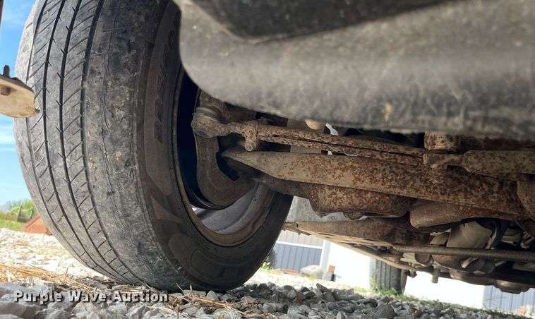 image for item DP2048 2000 Lincoln Town Car