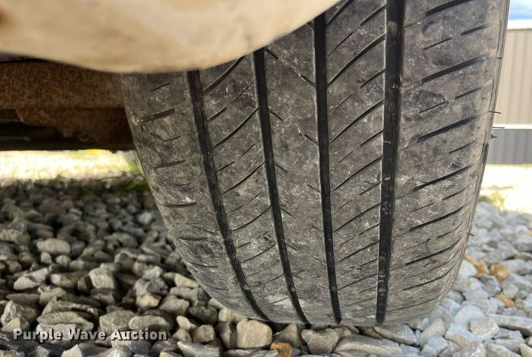 image for item DP2048 2000 Lincoln Town Car