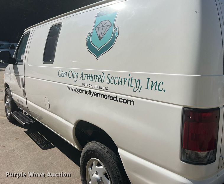 image for item DP2050 2006 Ford E350 Super Duty  armored van