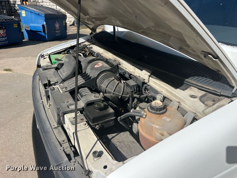 image for item DP2050 2006 Ford E350 Super Duty  armored van