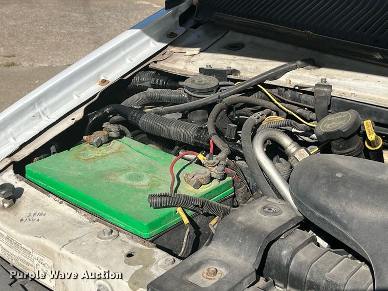 image for item DP2050 2006 Ford E350 Super Duty  armored van