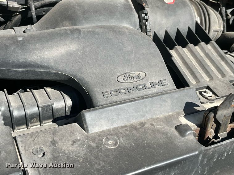 image for item DP2050 2006 Ford E350 Super Duty  armored van