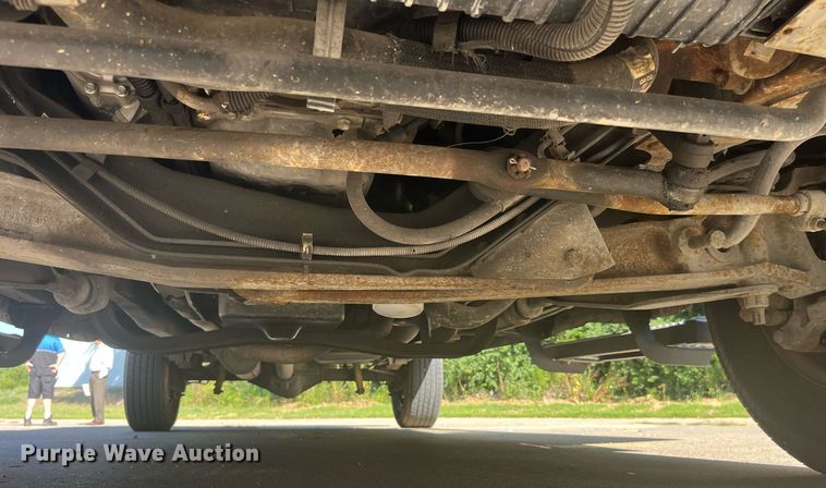 image for item DP2050 2006 Ford E350 Super Duty  armored van