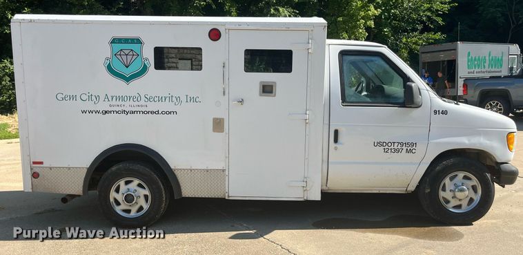 image for item DP2051 1999 Ford E350  armored van