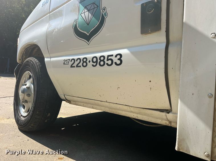 image for item DP2051 1999 Ford E350  armored van