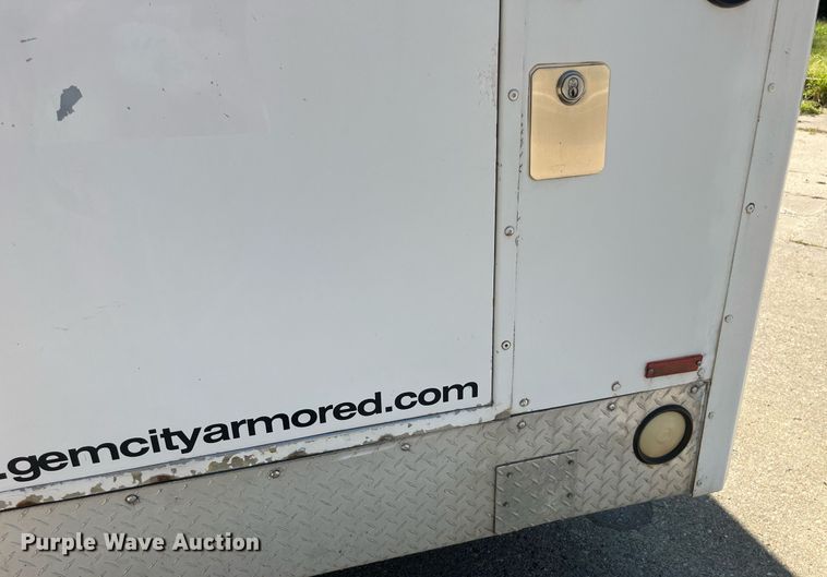 image for item DP2051 1999 Ford E350  armored van