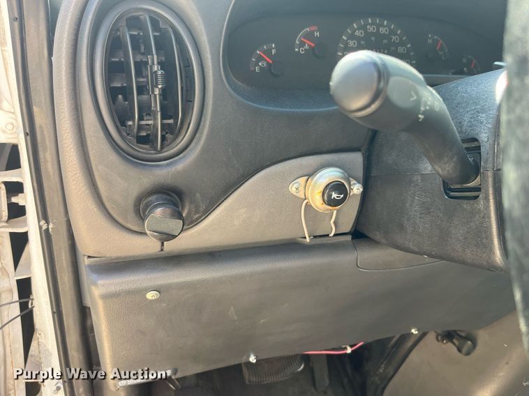 image for item DP2051 1999 Ford E350  armored van