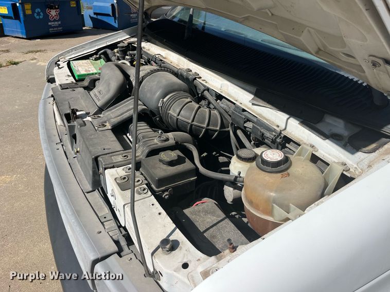 image for item DP2051 1999 Ford E350  armored van