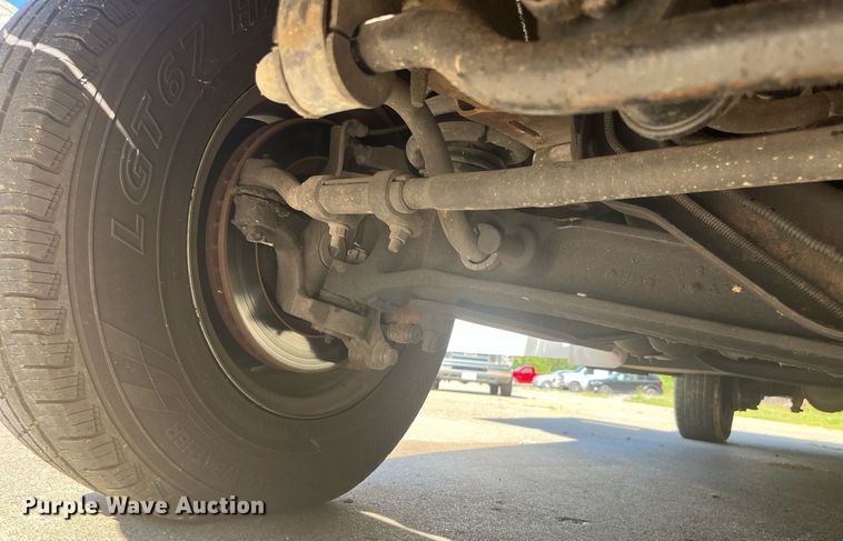 image for item DP2051 1999 Ford E350  armored van