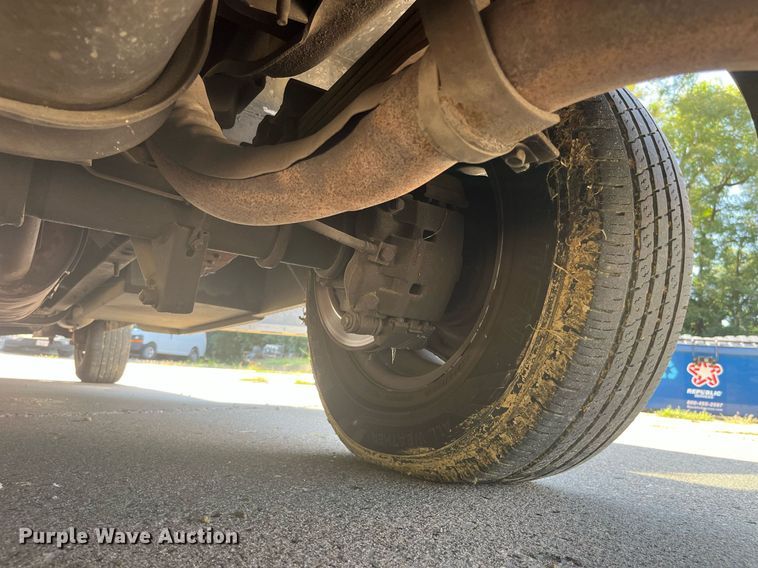 image for item DP2051 1999 Ford E350  armored van