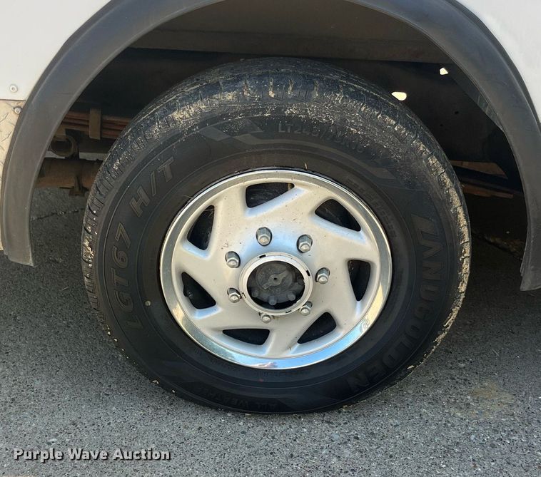 image for item DP2051 1999 Ford E350  armored van