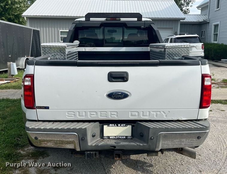 image for item DP2053 2008 Ford F350 Lariat Super Duty  Crew Cab pickup truck