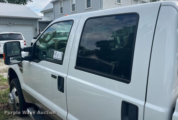 image for item DP2053 2008 Ford F350 Lariat Super Duty  Crew Cab pickup truck
