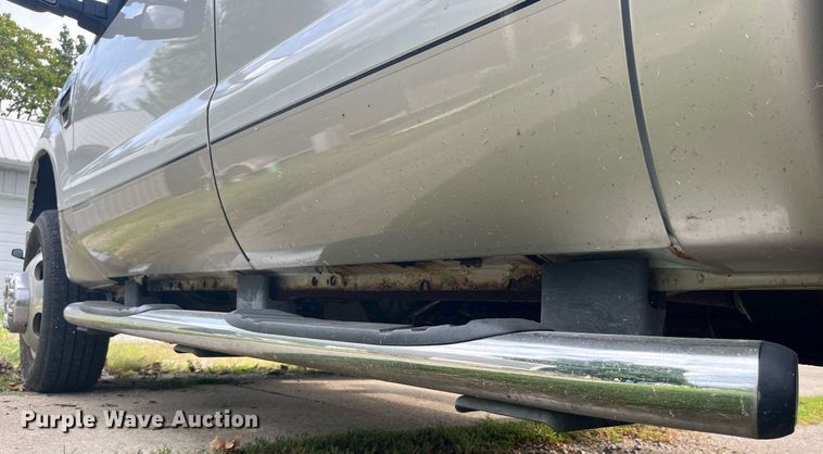 image for item DP2053 2008 Ford F350 Lariat Super Duty  Crew Cab pickup truck