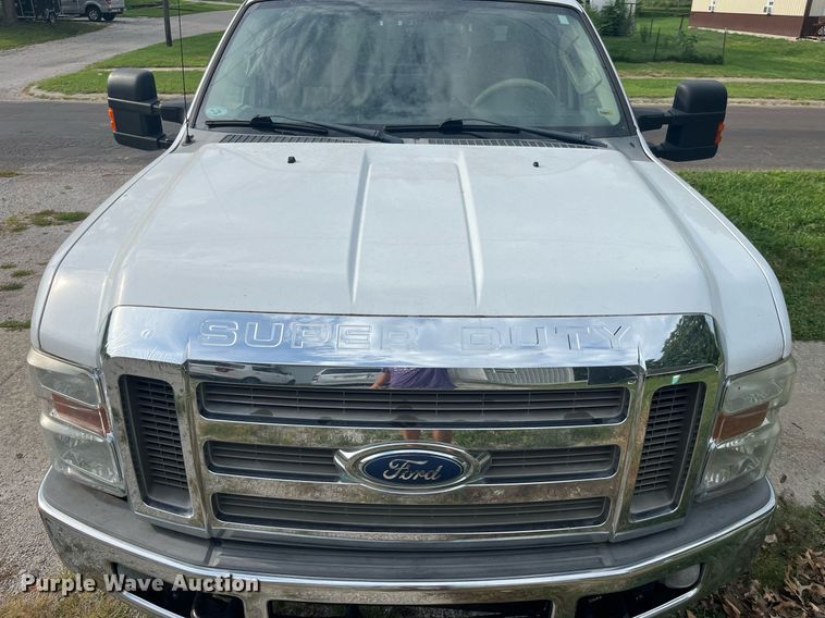 image for item DP2053 2008 Ford F350 Lariat Super Duty  Crew Cab pickup truck