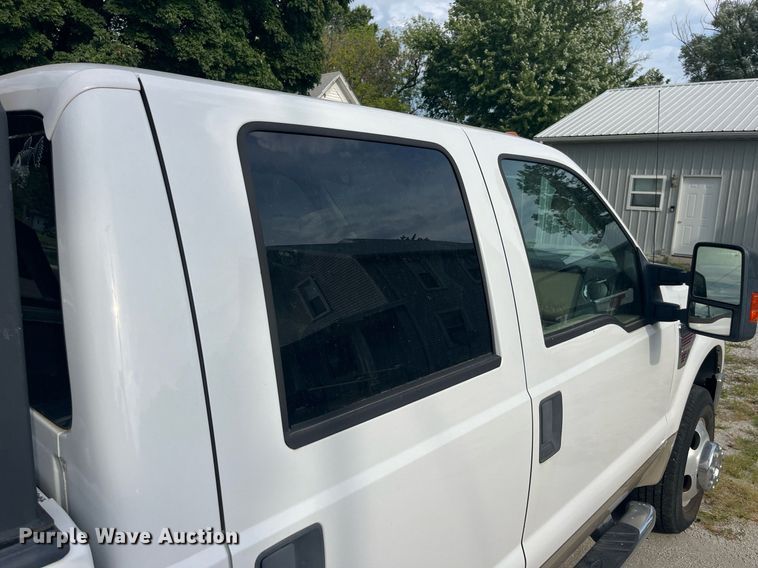 image for item DP2053 2008 Ford F350 Lariat Super Duty  Crew Cab pickup truck
