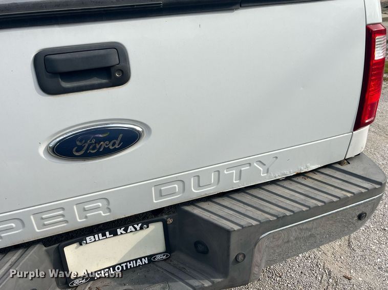 image for item DP2053 2008 Ford F350 Lariat Super Duty  Crew Cab pickup truck