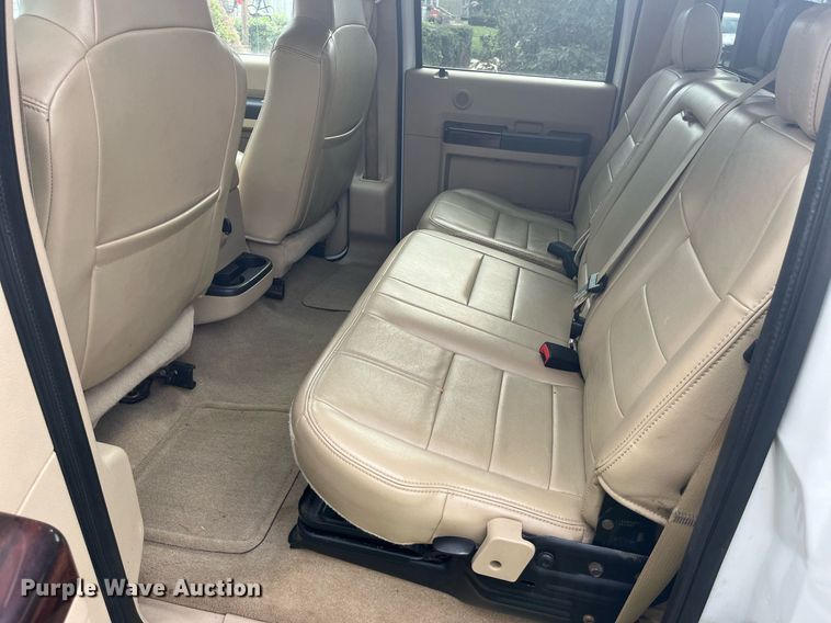 image for item DP2053 2008 Ford F350 Lariat Super Duty  Crew Cab pickup truck