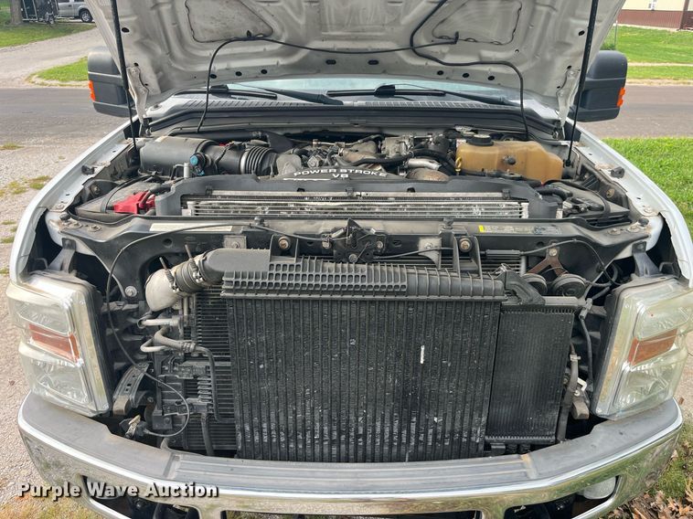 image for item DP2053 2008 Ford F350 Lariat Super Duty  Crew Cab pickup truck