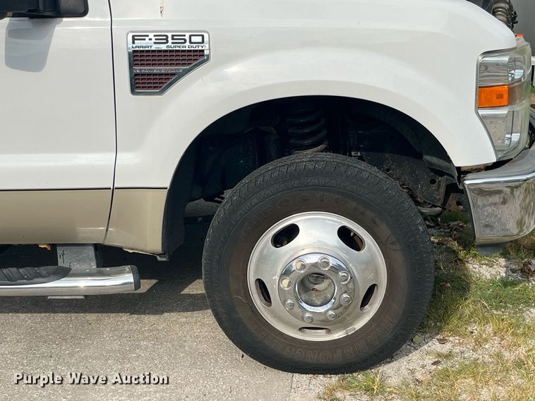 image for item DP2053 2008 Ford F350 Lariat Super Duty  Crew Cab pickup truck