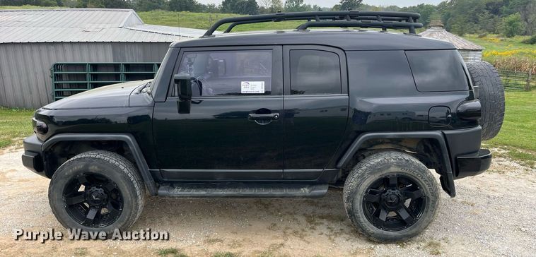 image for item DP2054 2007 Toyota FJ Cruiser  SUV