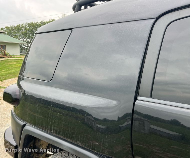 image for item DP2054 2007 Toyota FJ Cruiser  SUV