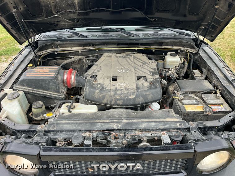 image for item DP2054 2007 Toyota FJ Cruiser  SUV