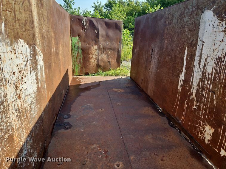 image for item DP2343 Roll-off dumpster
