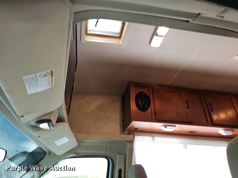 image for item DP2372 2012 Coachman Freelander 32BH  RV