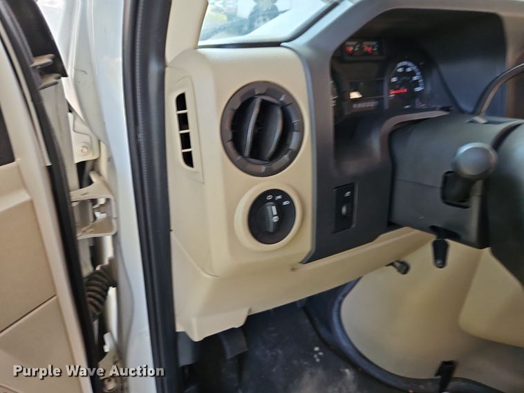 image for item DP2372 2012 Coachman Freelander 32BH  RV