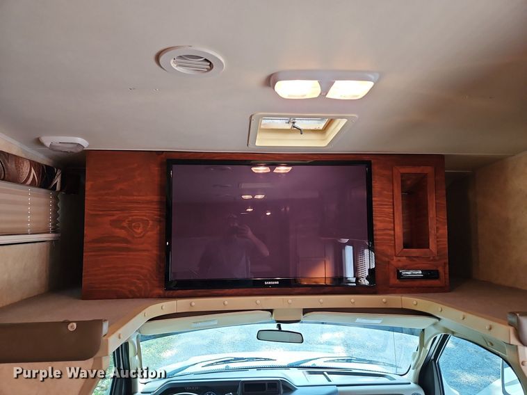 image for item DP2372 2012 Coachman Freelander 32BH  RV