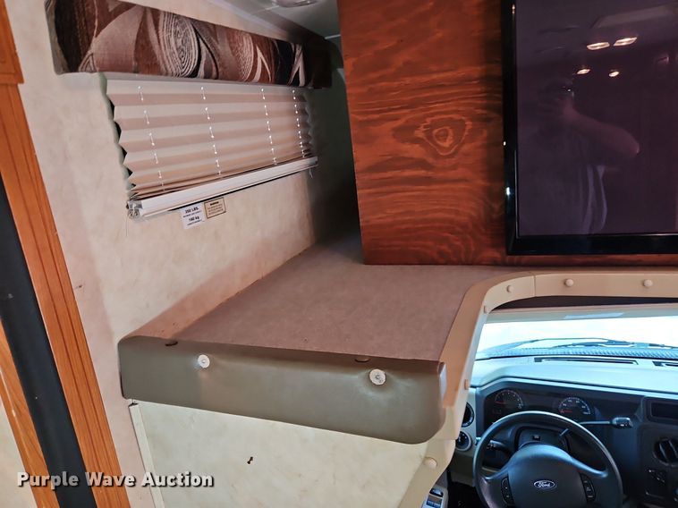 image for item DP2372 2012 Coachman Freelander 32BH  RV