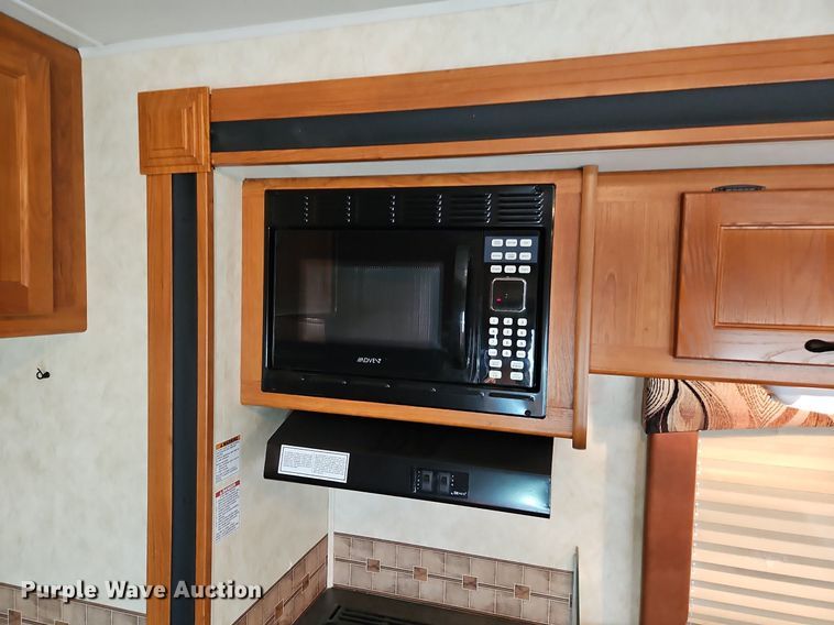 image for item DP2372 2012 Coachman Freelander 32BH  RV